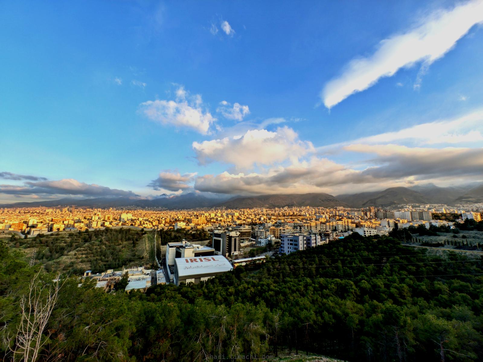 20250325T062648--North-east Tehran viewed from Shiyan forest park Alborz mountain range is visible in distance__sky